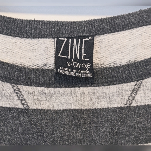 Off The Shoulder Sweater - Picture 2 of 3